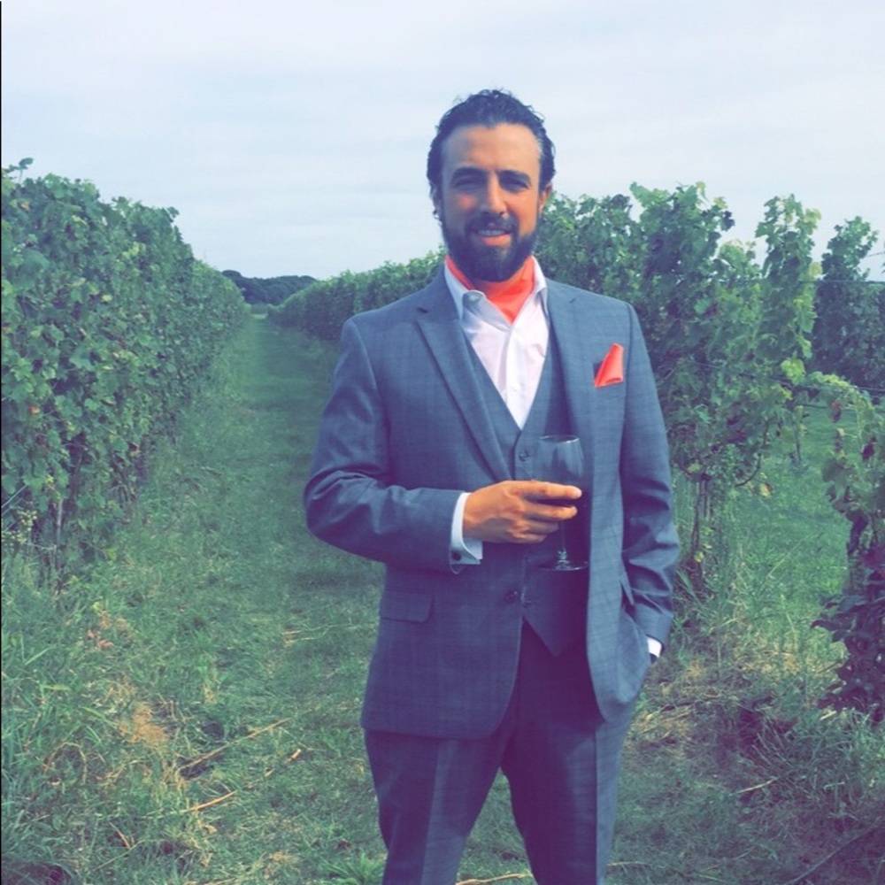 Meet your Posher, Aniello